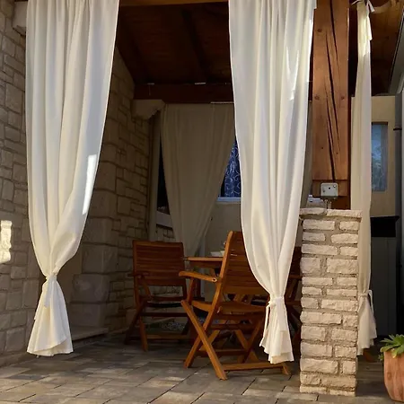Lovely 1 - Bedroom Lena * Vantačići