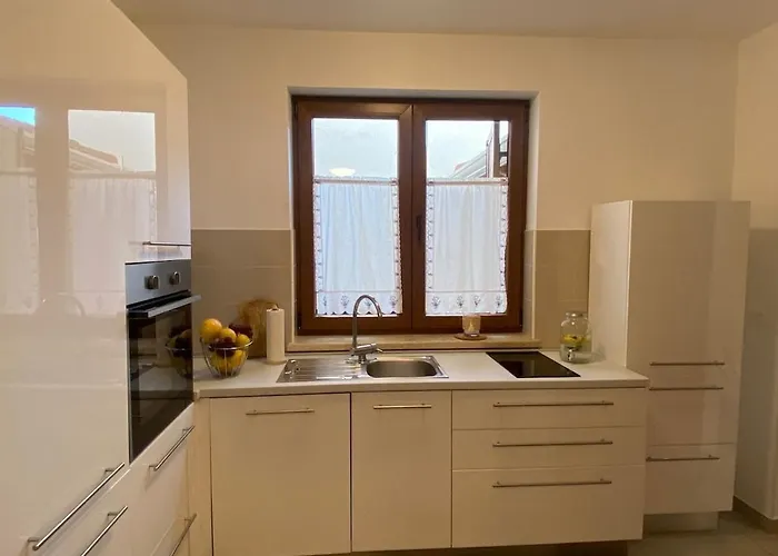 Lägenhet Lovely 1 - Bedroom Lena